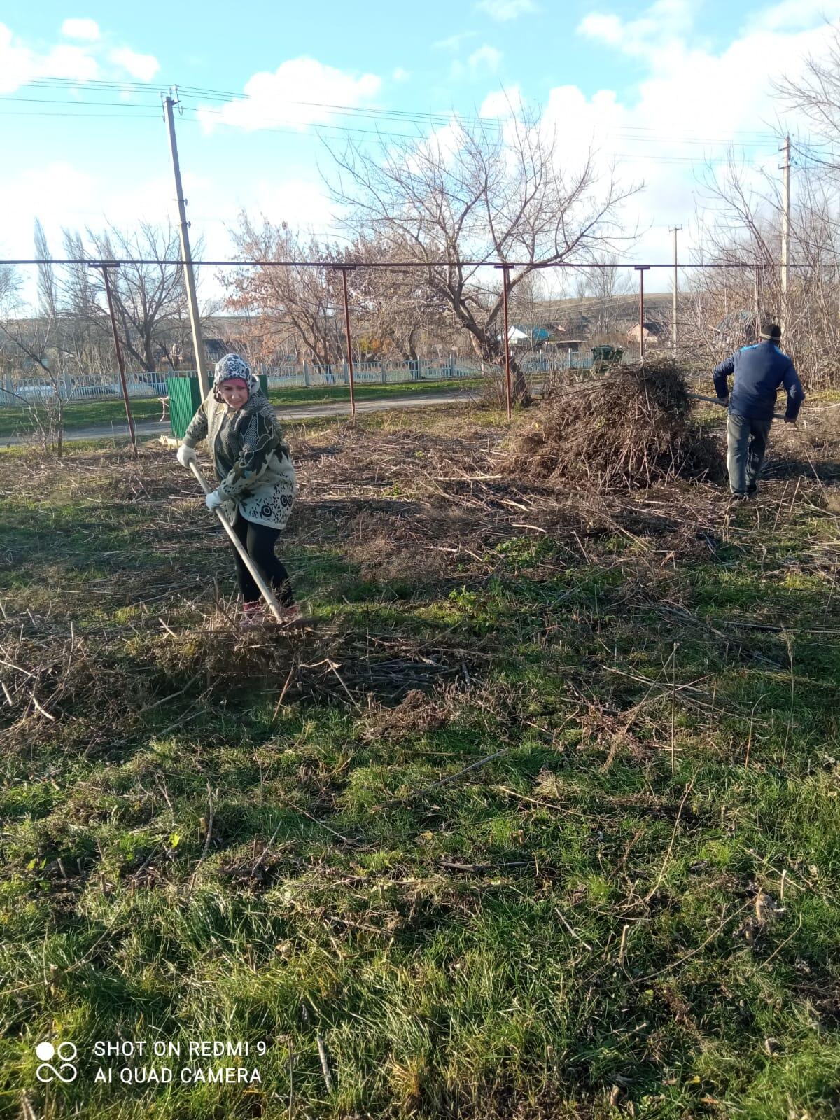 Субботник по благоустройству в селе Гусево..