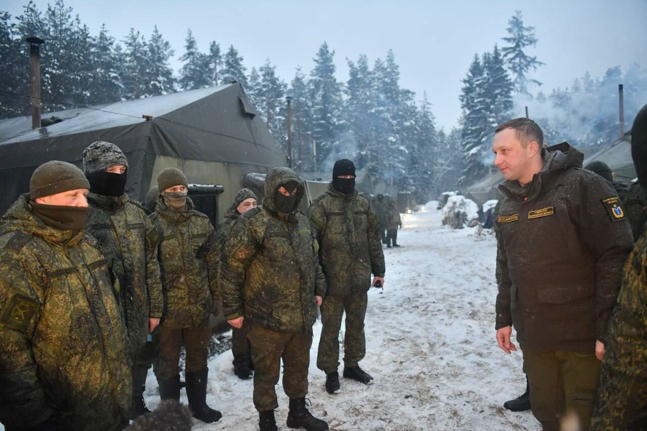 Губернатор Саратовской области Роман Бусаргин приехал в один из пунктов дислокации мобилизованных..