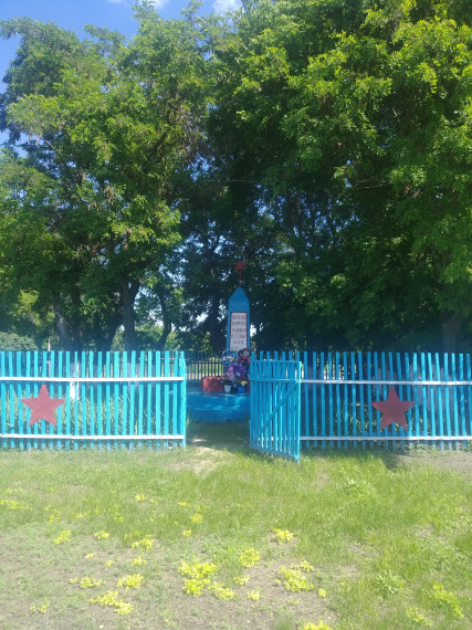 Памятник в с. Рогаткино. Памятник в с. Рогаткино.