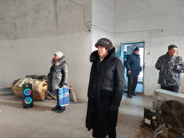 Поздравление главы Рогаткинского МО с 8 марта работниц колхоза "Победа" с. Гусево.. Поздравление главы Рогаткинского МО с 8 марта работниц колхоза "Победа" с. Гусево..